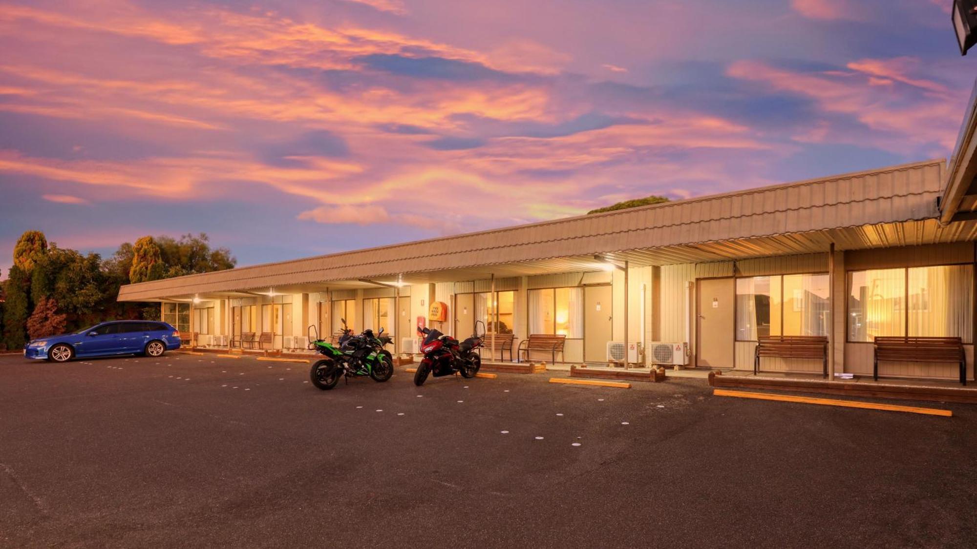 Sunrise Devonport Hotel Buitenkant foto