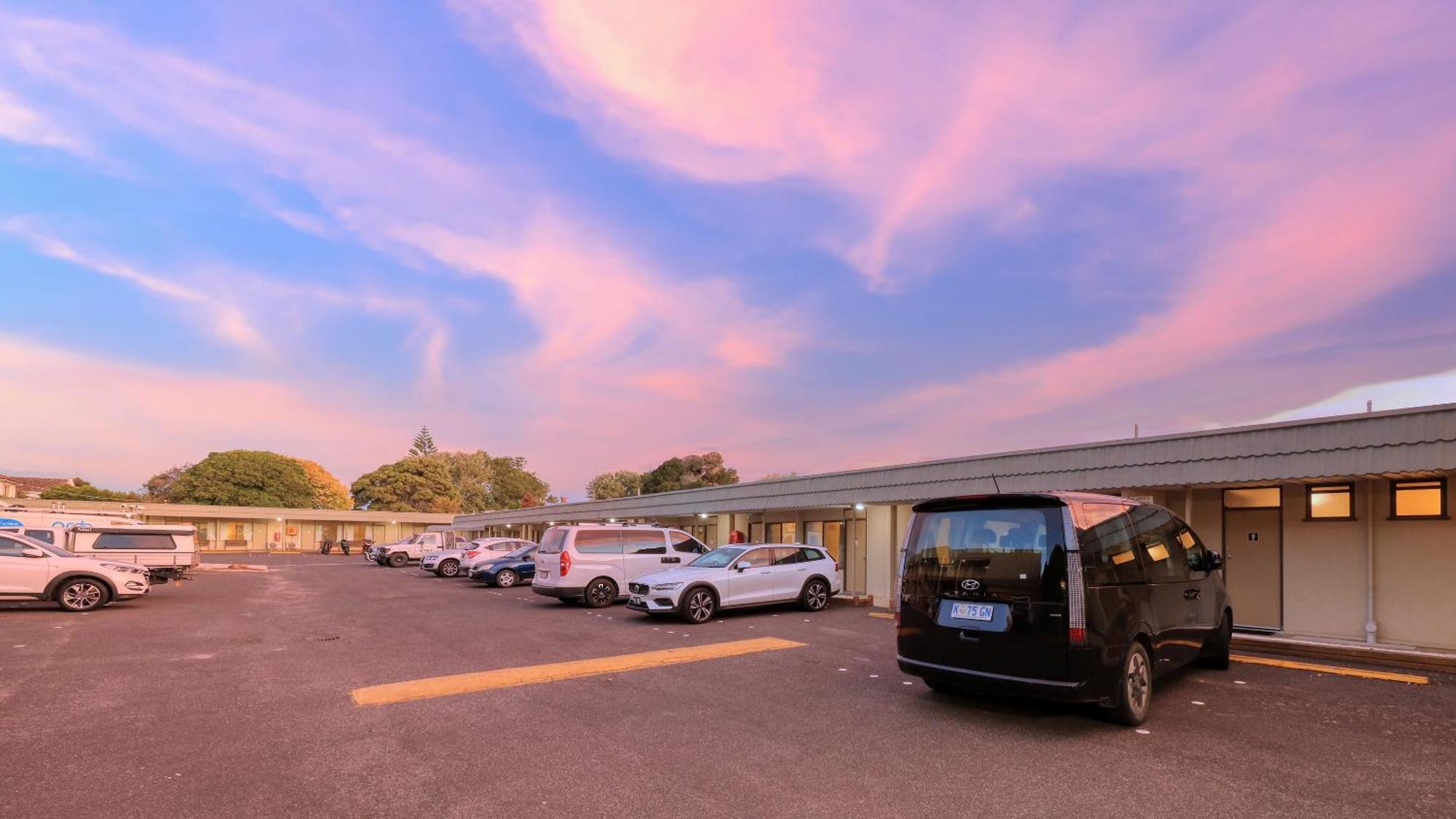 Sunrise Devonport Hotel Buitenkant foto